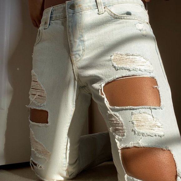 Light Blue Straight Leg Distressed Jeans - Picture 14 of 15